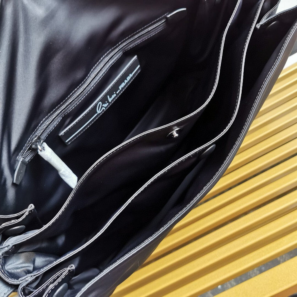 Prada Traveller large padded Re-Nylon shoulder bag